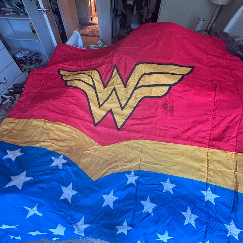 Wonder woman blanket set